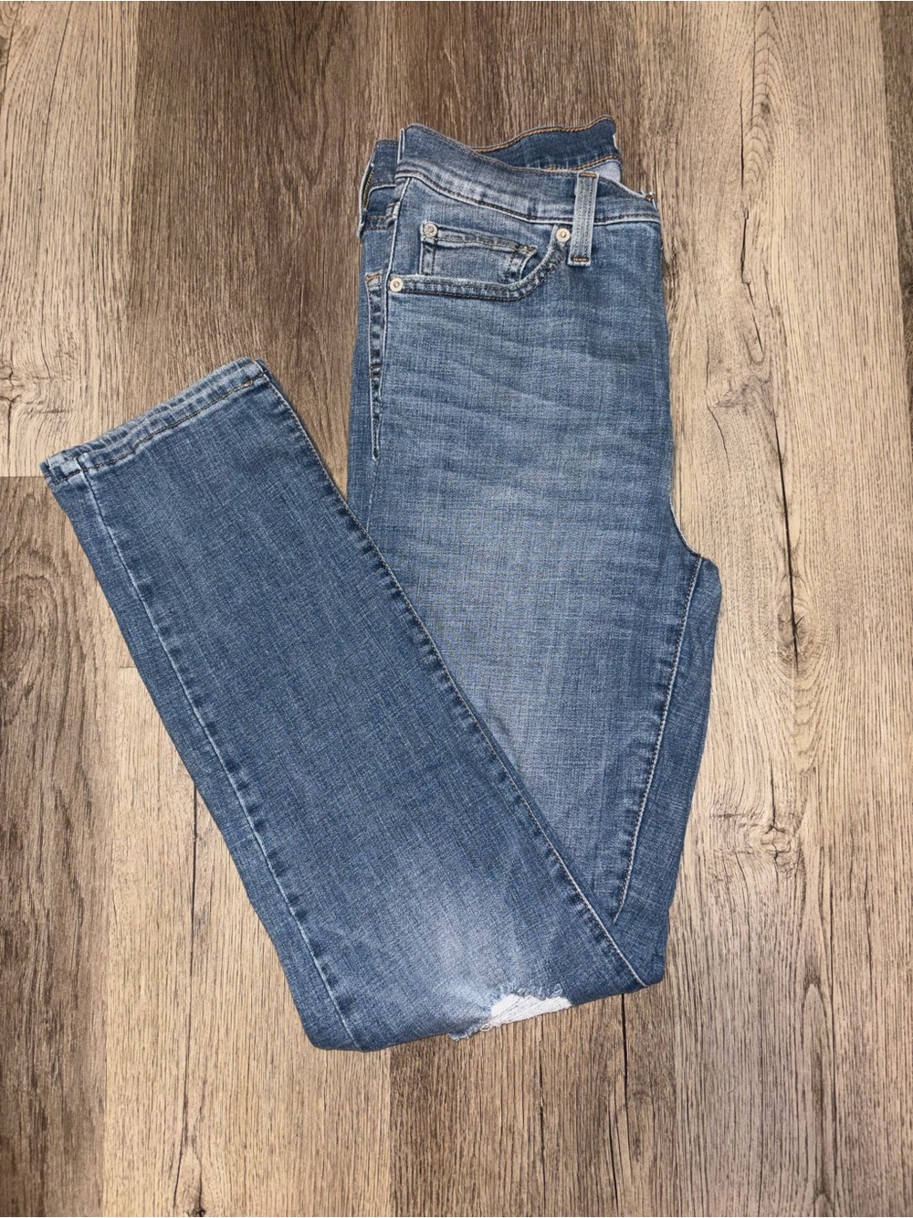 Levi's Women's Skinny Jeans in Medium Blue Wash